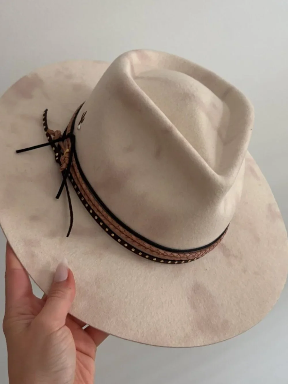 Augustine Hat Company 100% Australian Wool Wide Brim Western Hat 57cm Beige